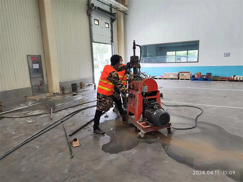 昌宁厂房地面下沉塌陷注浆加固施工